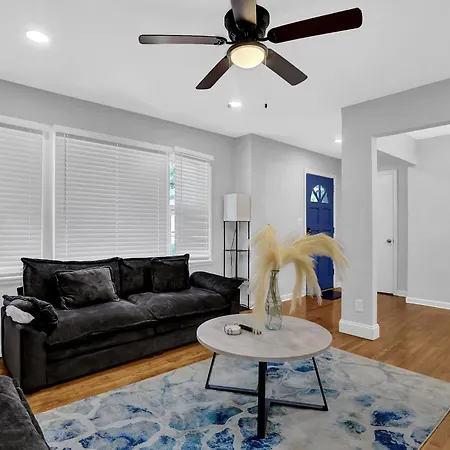 Cozy Home In Forest Park, Ga